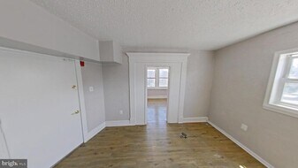 5200 Montour St in Philadelphia, PA - Building Photo