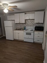 1537 SW 44th Ave in Fort Lauderdale, FL - Foto de edificio - Building Photo