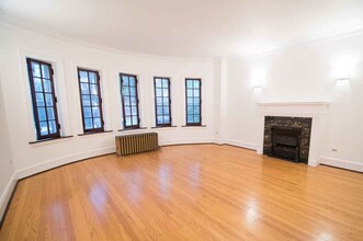 4048 W Patterson Ave-Unit -2 in Chicago, IL - Foto de edificio - Building Photo