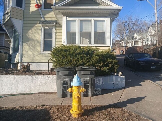 138 Grant St in Council Bluffs, IA - Building Photo - Building Photo
