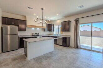 921 W Calle El Acuario in Sahuarita, AZ - Building Photo - Building Photo