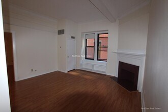 62 Boylston St in Boston, MA - Foto de edificio - Building Photo