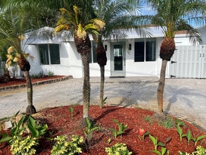 2201 NE 9th Ave in Wilton Manors, FL - Building Photo - Building Photo