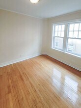 1605 W Sunnyside Ave, Unit 3w in Chicago, IL - Building Photo - Building Photo