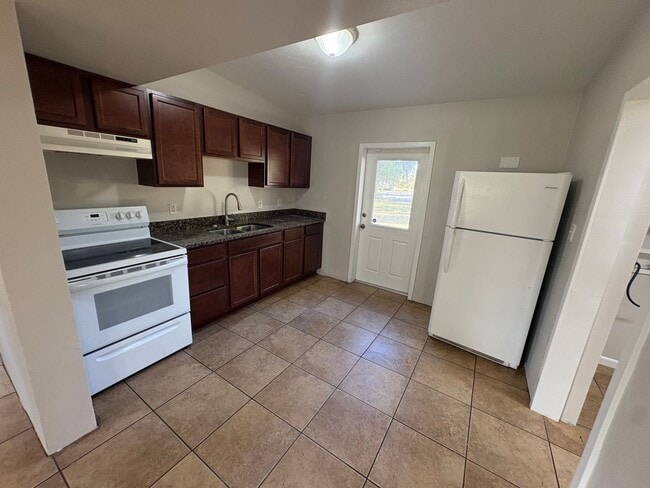 903 E Clifford Ave in Eustis, FL - Building Photo - Building Photo