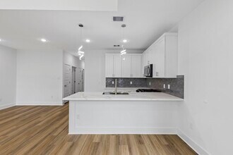 8109 Hamlet St in Houston, TX - Building Photo - Building Photo