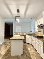 610 Butternut Dr, Unit 101 in Garland, TX - Building Photo