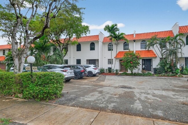 1626 NE 105th St in Miami Shores, FL - Building Photo - Building Photo