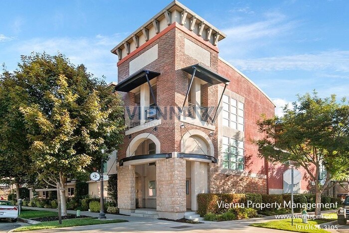 1717 W Socap Walk in Sacramento, CA - Building Photo