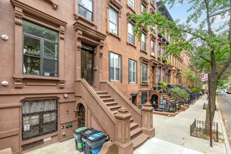 140 W 130th St in New York, NY - Building Photo - Building Photo