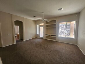 2882 Moonlight Dr in Bullhead City, AZ - Building Photo - Building Photo