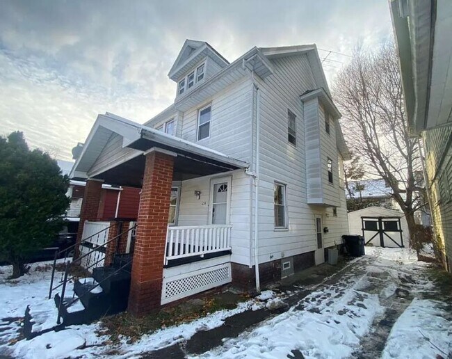 428 E 114th St in Cleveland, OH - Building Photo - Building Photo