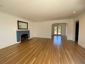 120 Anza Way in San Bruno, CA - Building Photo - Building Photo