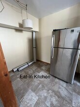 25 Adirondack Ave, Unit One Bedroom First Floor in Warrensburg, NY - Building Photo - Building Photo