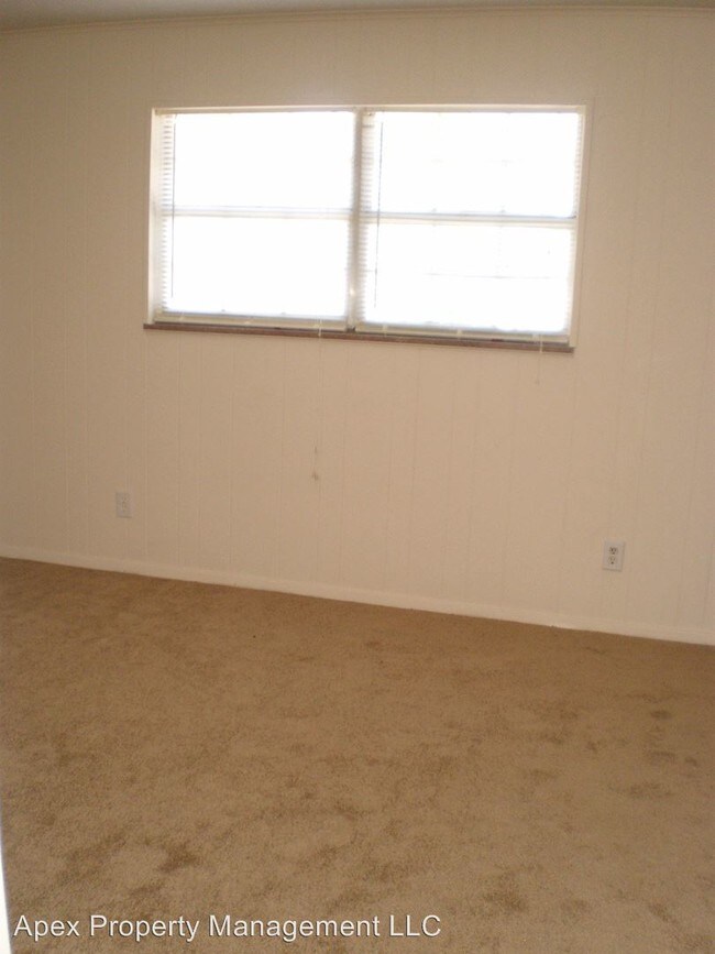 1221 W Parkway Ave in Knoxville, TN - Building Photo - Building Photo