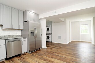 909 Ridge St-Unit -Ridge St 909 #B in Charlottesville, VA - Building Photo - Building Photo