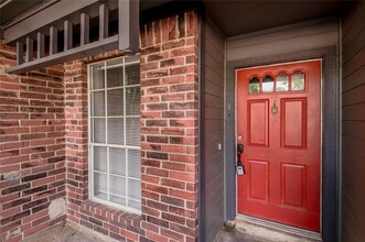 1228 Ave O in Huntsville, TX - Building Photo - Building Photo