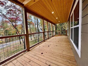 152 Cascade Rdg Rd in Fairview, NC - Building Photo - Building Photo
