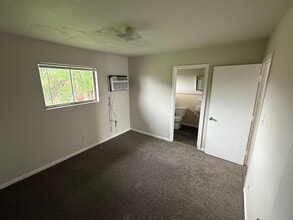 3100 Chinquapin Ln in Louisville, KY - Building Photo - Building Photo