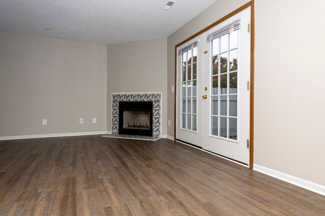 Millstone Lakes Apartments in Columbus, OH - Building Photo - Building Photo