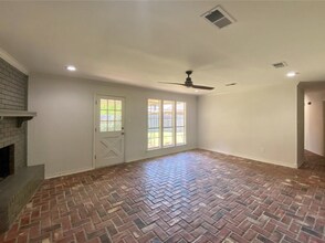 432 S Dresden Cir in Shreveport, LA - Building Photo - Building Photo