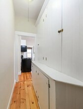 133 Otis St, Unit 2A in Cambridge, MA - Foto de edificio - Building Photo