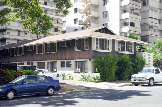 423 Kaiolu St in Honolulu, HI - Building Photo - Building Photo