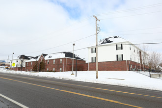 Campus Village Flint in Flint, MI - Building Photo - Building Photo