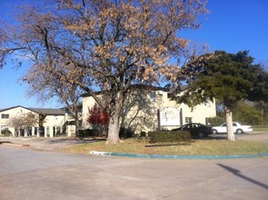 The Duke Apartments in Edmond, OK - Foto de edificio - Building Photo