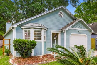 1845 Alberta Ct N in Middleburg, FL - Building Photo - Building Photo