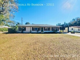 1607 Bell Shoals Rd in Brandon, FL - Building Photo