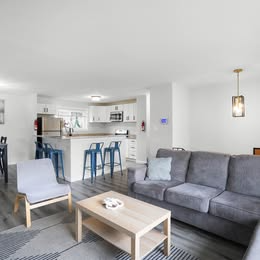 property at 5201 Banks Pl NE