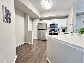 9533 Magnolia Blossom Dr in Tampa, FL - Building Photo - Building Photo