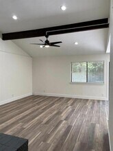 909 Cripple Creek Dr in Austin, TX - Building Photo - Building Photo