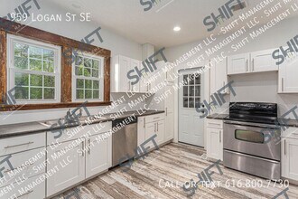 959 Logan St SE in Grand Rapids, MI - Building Photo - Building Photo