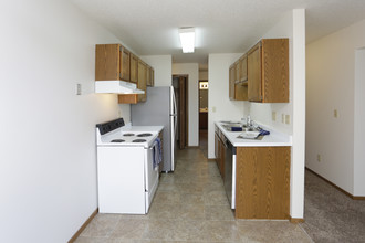 Cimarron Apartments in Fargo, ND - Foto de edificio - Interior Photo