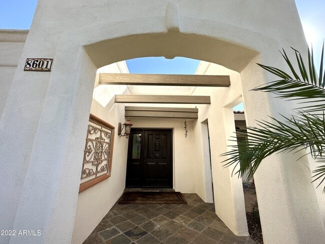property at 8601 E Irish Hunter Trail