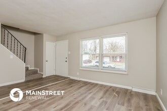 800 Tyson Dr in Florissant, MO - Building Photo - Building Photo