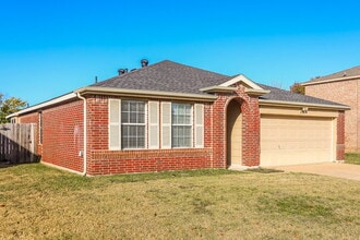 1901 Purdue Dr in Glenn Heights, TX - Building Photo - Building Photo