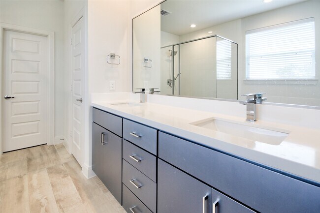 property at 1909 Maury St