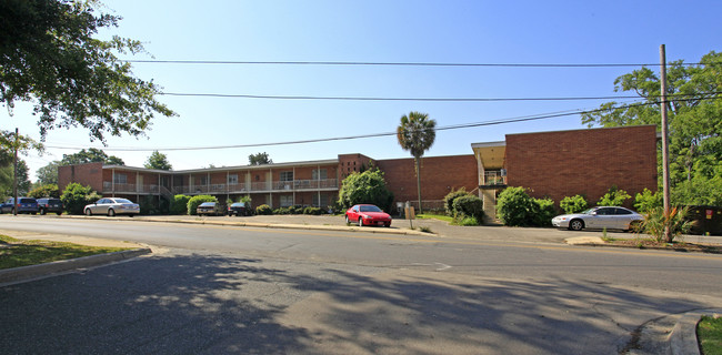 Jeffwood Apartments in Tallahassee, FL - Building Photo - Building Photo