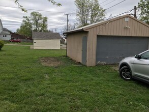 347 Garfield Ave in Newark, OH - Building Photo - Building Photo