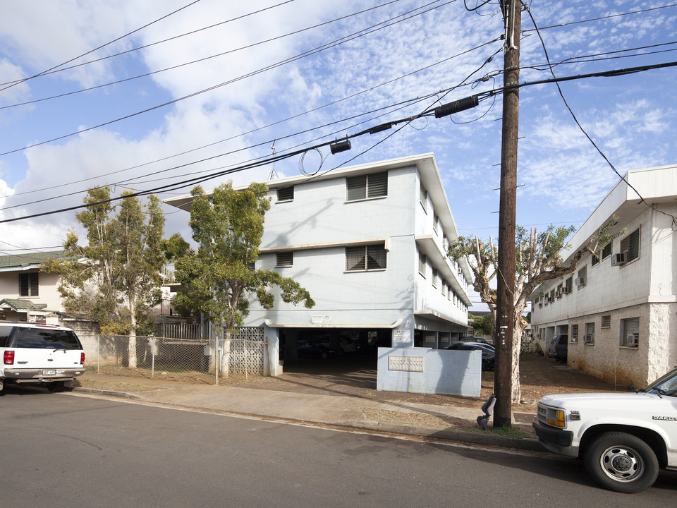 94-1017 Kahuamoku St in Waipahu, HI - Foto de edificio