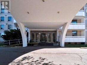 285 Melvin Ave in Hamilton, ON - Building Photo - Building Photo