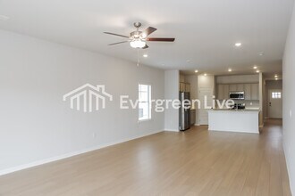 221 Shangrila Wy in Meridianville, AL - Building Photo - Building Photo