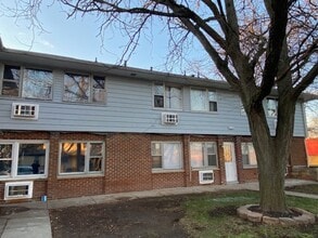 35505 W Michigan Ave in Wayne, MI - Building Photo - Building Photo