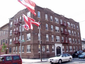 Arlington Hall in Brooklyn, NY - Building Photo - Building Photo