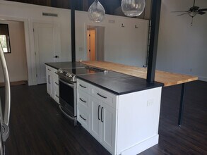 205 Fairway Dr. in Longwood, FL - Building Photo - Building Photo