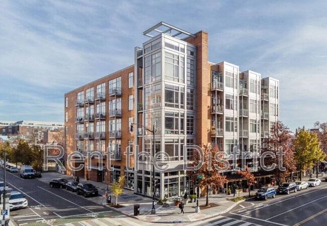 property at 1390 V St NW