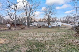 801 Thomas Ave in Ferguson, MO - Building Photo - Building Photo